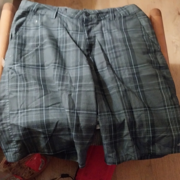 Oniel shorts - Picture 3 of 5